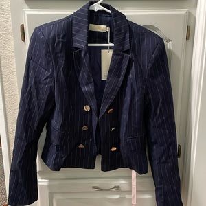 COPY - CHOOSY navy blazer cropped button blue. Size 4